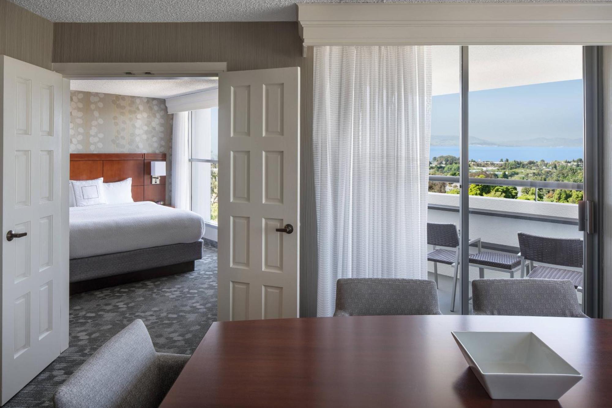 Courtyard By Marriott Richmond Berkeley Otel Dış mekan fotoğraf