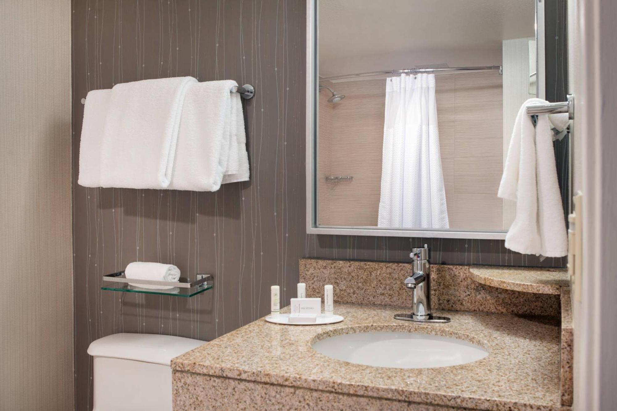 Courtyard By Marriott Richmond Berkeley Otel Dış mekan fotoğraf