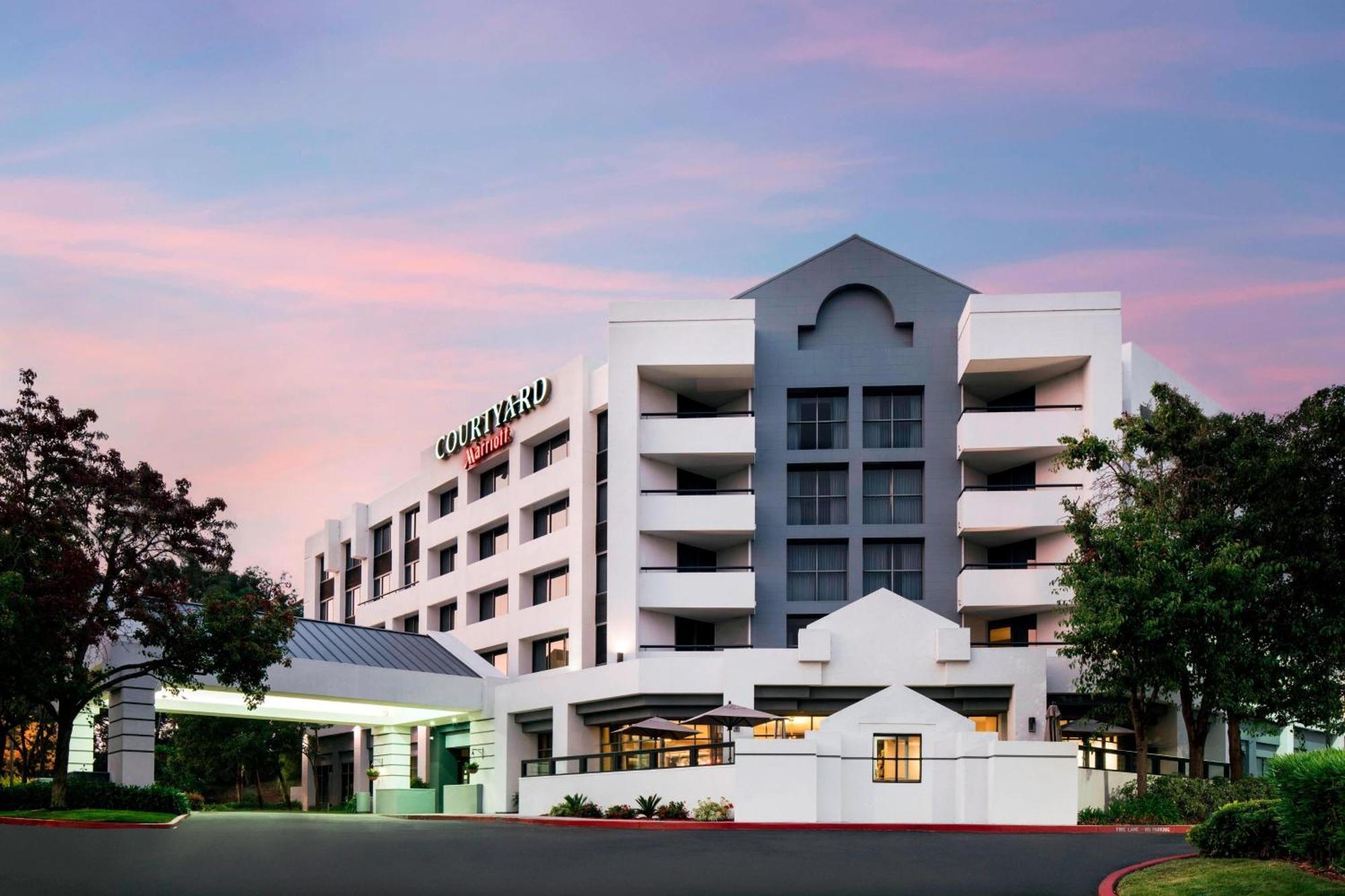 Courtyard By Marriott Richmond Berkeley Otel Dış mekan fotoğraf